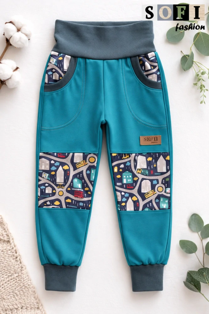 Softshelové letní kalhoty - tyrkysové se silnicemi a auty, doplněné šedým nápletem