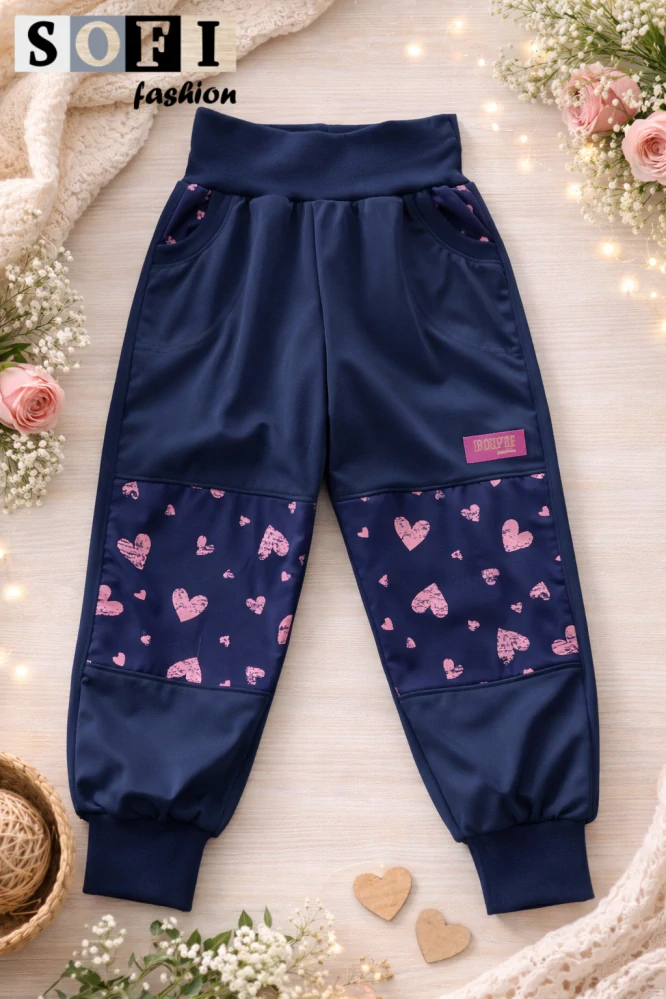 Softshelové letní kalhoty - tmavě modré s růžovými srdíčky